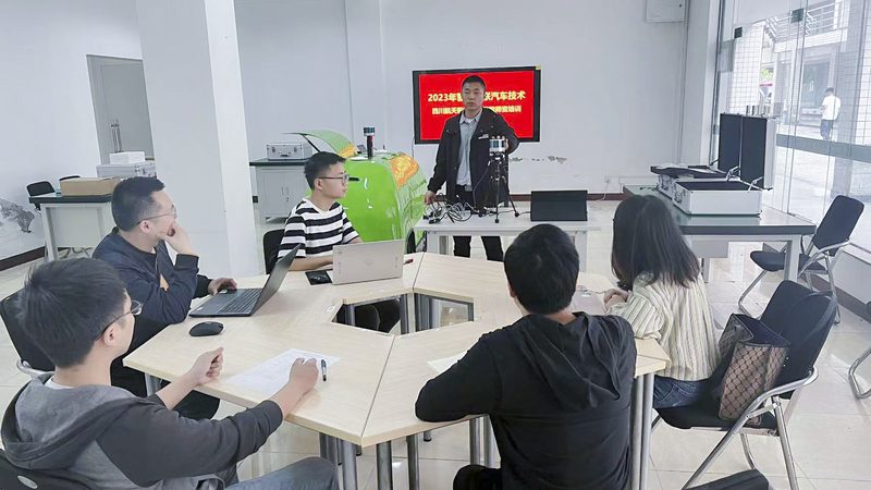 如何选择靠谱的心理咨询师线上培训机构？**