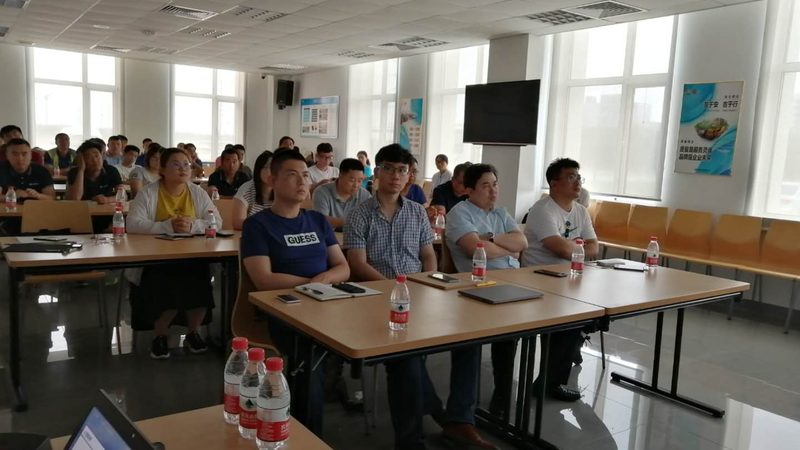 成都职业培训学员就业率排名：揭秘职业培训行业就业转化之道